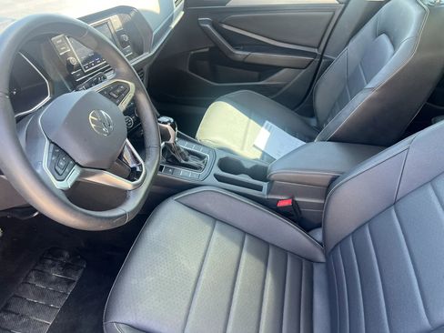 Used 2023 Volkswagen Jetta SE FWD image 11