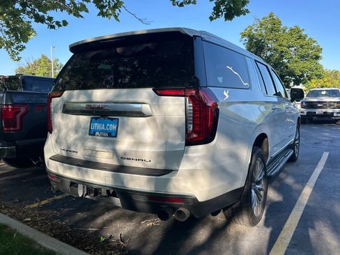 Used 2021 GMC Yukon XL Denali AWD/4WD image 4