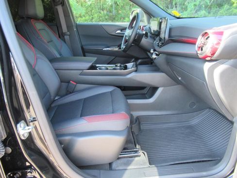 Used 2026 Chevrolet Equinox RS w/ Safety and Technology Package FWD image 10