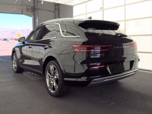 Used 2025 Genesis Electrified GV70 AWD/4WD image 3