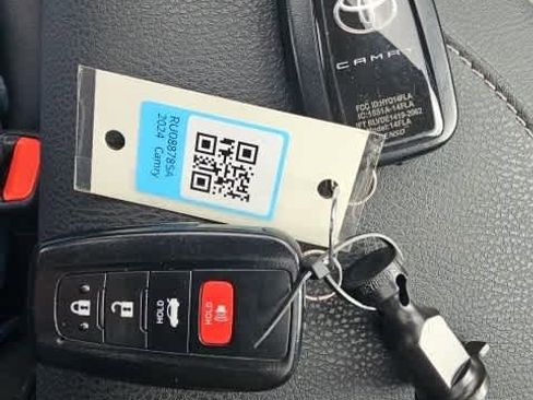 Used 2024 Toyota Camry XSE image 28