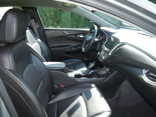 Used 2023 Chevrolet Malibu LT FWD image 27