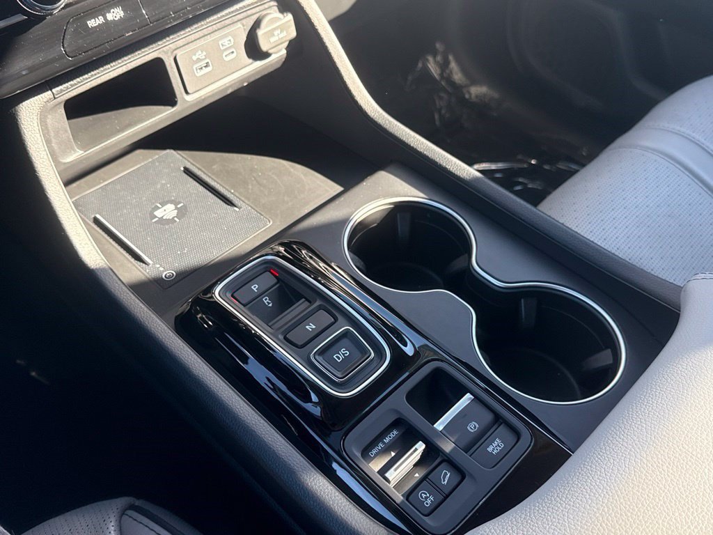 Certified 2025 Honda Pilot Elite image 36
