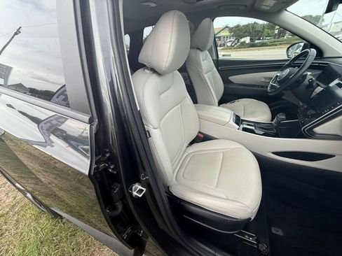 Used 2023 Hyundai Tucson SEL w/ Convenience Package image 10
