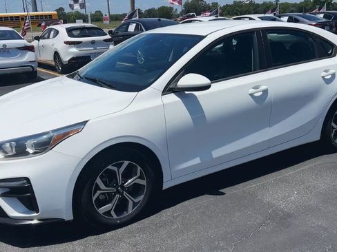 Used 2021 Kia Forte LXS FWD image 4