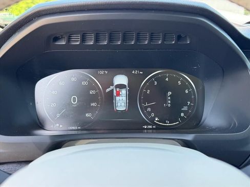 Used 2018 Volvo XC90 T6 Momentum w/ Convenience Package AWD/4WD image 19