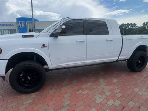 Used 2022 RAM 2500 Limited AWD/4WD image 7
