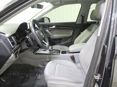 Used 2020 Audi Q5 2.0T Premium AWD/4WD image 11