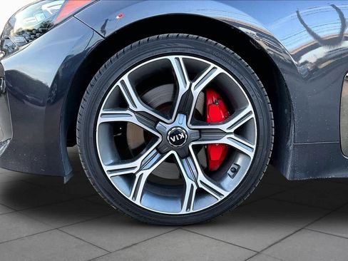 Used 2020 Kia Stinger GT image 11