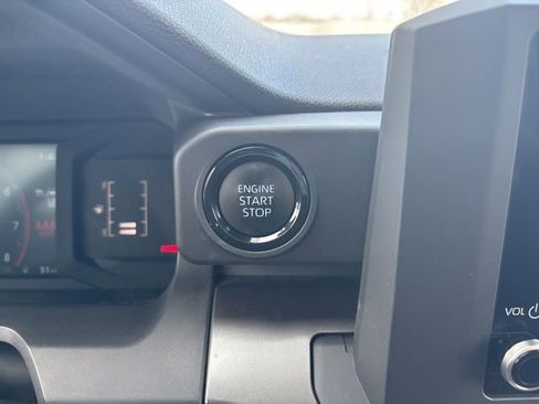 Certified 2025 Toyota Tacoma SR5 image 29