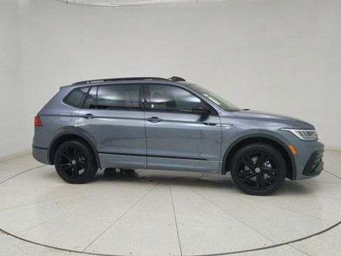 Used 2023 Volkswagen Tiguan SE R-Line image 64