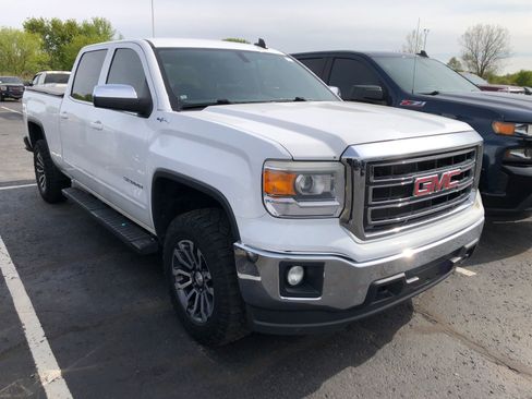 Used 2015 GMC Sierra 1500 SLE AWD/4WD image 3