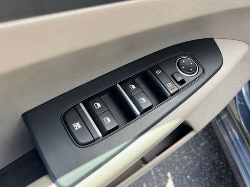 Certified 2021 Kia Forte LXS FWD image 25