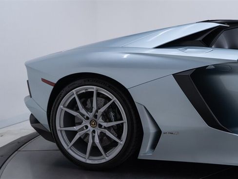 Used 2013 Lamborghini Aventador LP 700-4 AWD/4WD image 32