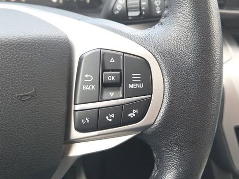 Used 2021 Ford Explorer XLT w/ Equipment Group 202A AWD/4WD image 40