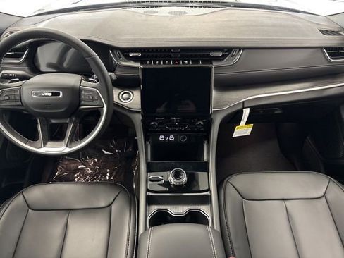 New 2025 Jeep Grand Cherokee L Limited image 41