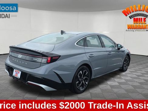 Used 2024 Hyundai Sonata SEL FWD image 8