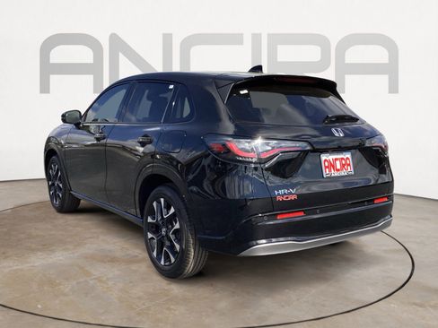 Used 2026 Honda HR-V EX-L image 12