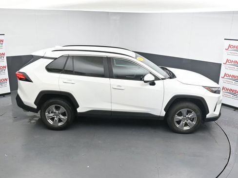 Used 2024 Toyota RAV4 XLE FWD image 31