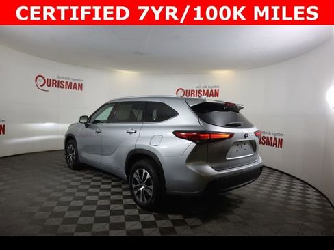 Used 2022 Toyota Highlander XLE image 7