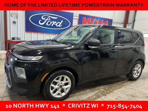 Used 2022 Kia Soul LX w/ Technology Package image 2