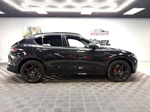 Used 2024 Alfa Romeo Stelvio Veloce AWD/4WD image 16