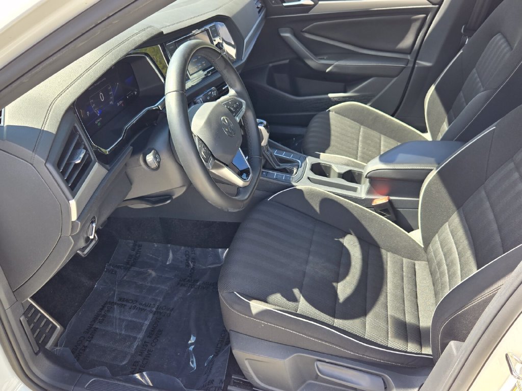 Certified 2024 Volkswagen Jetta Sport FWD image 10