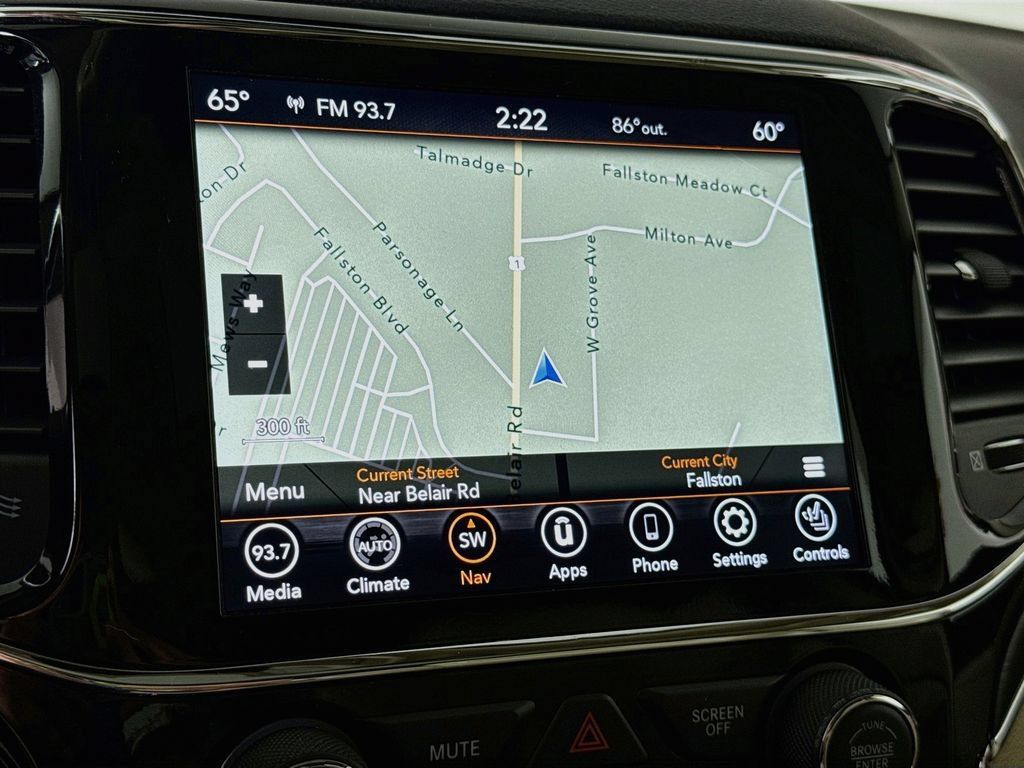 Used 2020 Jeep Grand Cherokee Limited AWD/4WD image 6