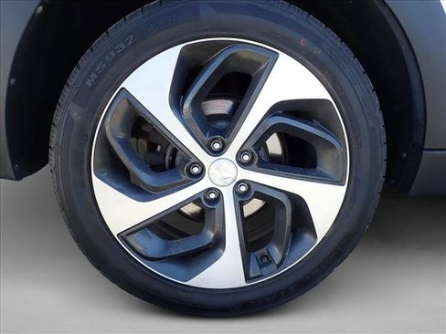 Used 2017 Hyundai Tucson Sport image 7