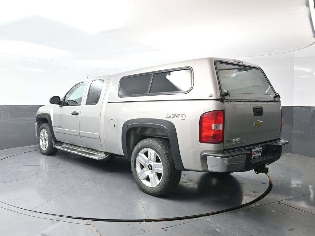Used 2008 Chevrolet Silverado 1500 LT w/ All Star Edition AWD/4WD image 9