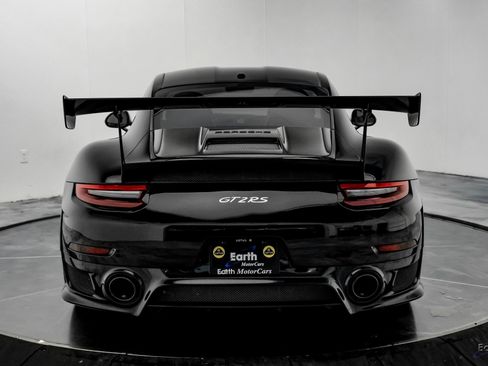 Used 2019 Porsche 911 GT2 RS w/ Weissach Package image 13