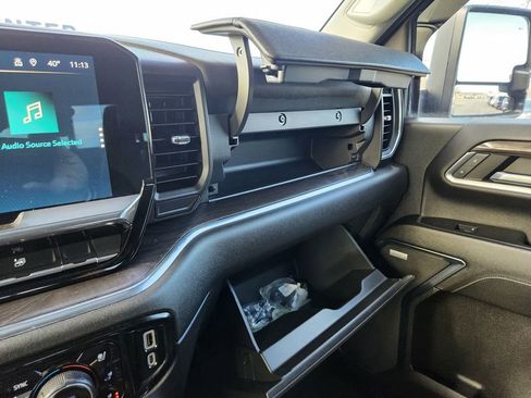 Used 2024 Chevrolet Silverado 2500 LTZ w/ LTZ Convenience Package image 14