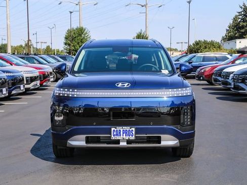 New 2026 Hyundai Ioniq 9 SE image 3