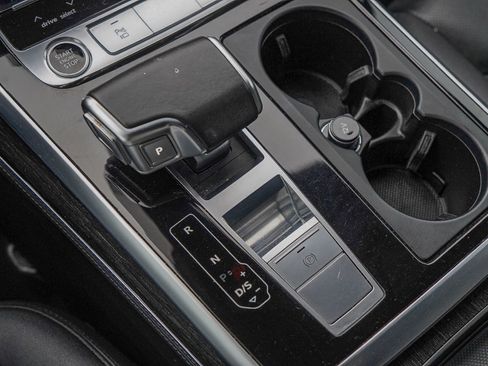 Used 2022 Audi Q7 3.0T Prestige w/ Prestige Package image 19