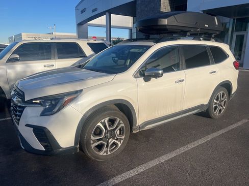 Used 2023 Subaru Ascent Touring AWD/4WD image 2