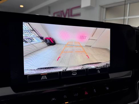 Certified 2023 GMC Sierra 1500 SLT w/ SLT Convenience Package image 23