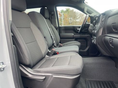 Used 2024 Chevrolet Silverado 2500 Custom w/ Custom Value Package image 17