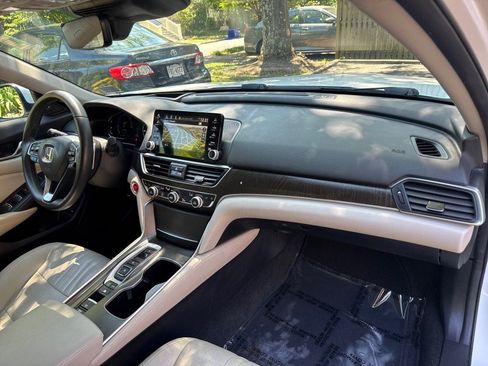 Used 2019 Honda Accord Touring image 24