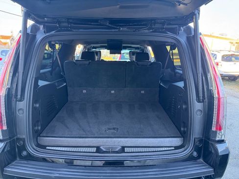 Used 2016 Cadillac Escalade ESV Platinum image 15