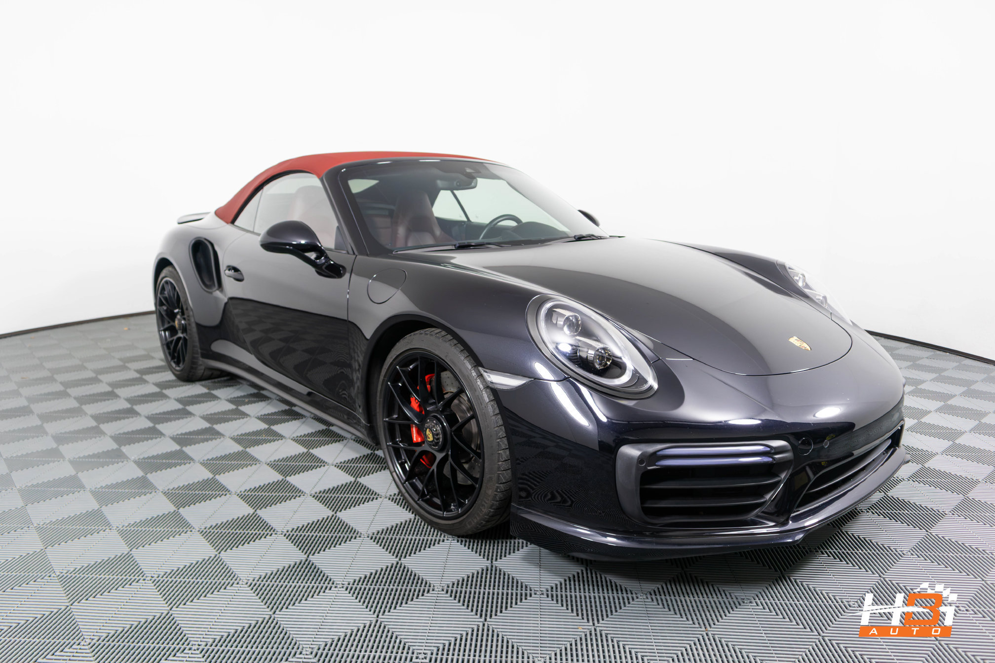 Used 2019 Porsche 911 Turbo AWD/4WD image 3
