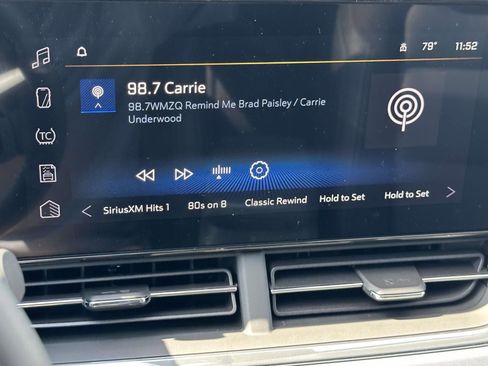 New 2026 Chevrolet Trax LT w/ Sunroof Package FWD image 9