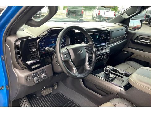 Used 2023 Chevrolet Silverado 1500 ZR2 w/ Technology Package AWD/4WD image 16