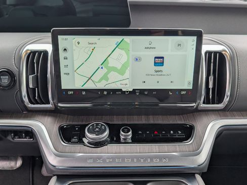 New 2026 Ford Expedition Platinum w/ Platinum Ultimate Package image 16