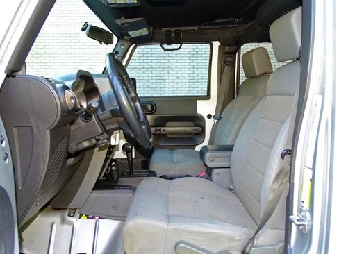 Used 2008 Jeep Wrangler Unlimited Rubicon w/ Dual Top Group image 12