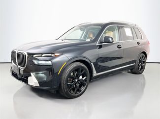 Used 2023 BMW X7 xDrive40i w/ Premium Package video 3