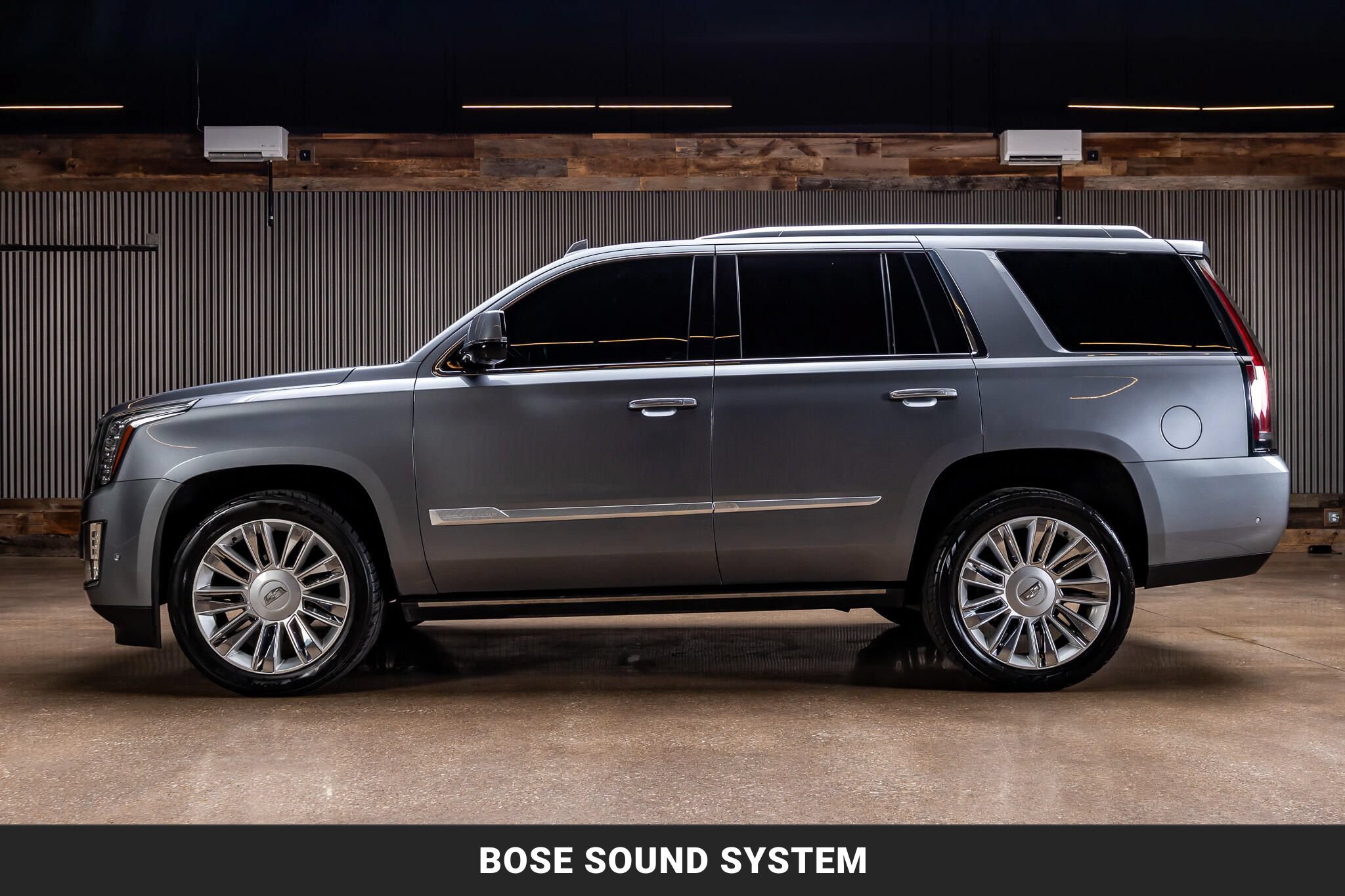 Used 2019 Cadillac Escalade Platinum AWD/4WD image 5