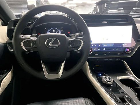 Used 2023 Lexus RZ 450e Premium w/ Technology Package image 5