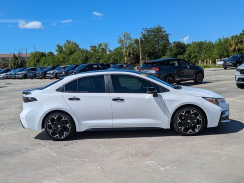 Used 2025 Toyota Corolla FX w/ Convenience Package FWD image 9