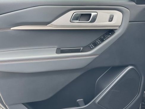 New 2026 Ford Explorer Active image 17