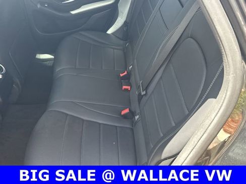 Used 2022 Mercedes-Benz GLC 300 image 13